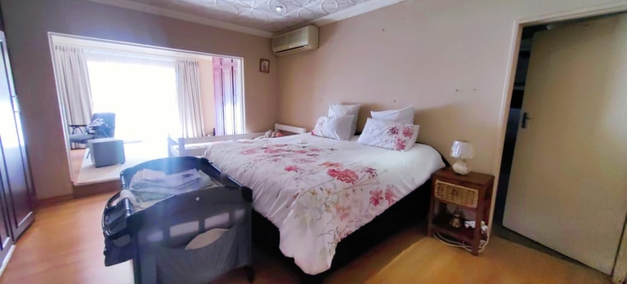 4 Bedroom Property for Sale in Miederpark North West